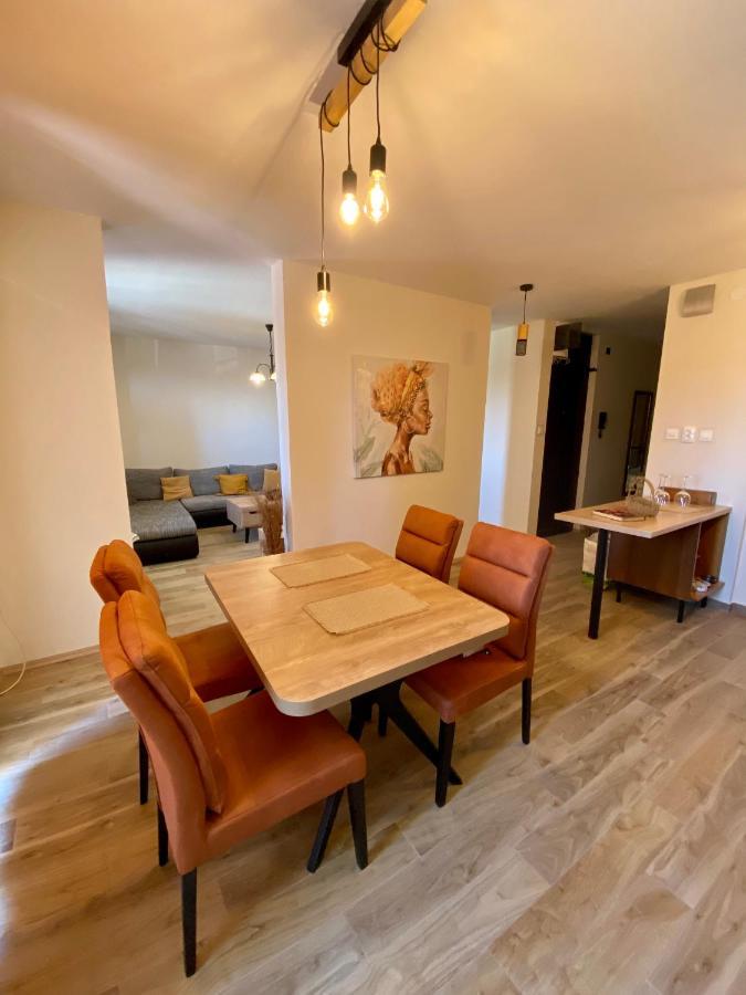 Apartment With Balcony And Free Parking Zadar Buitenkant foto