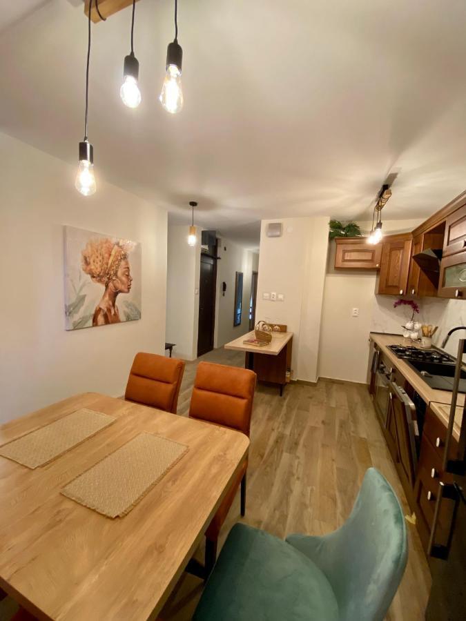 Apartment With Balcony And Free Parking Zadar Buitenkant foto