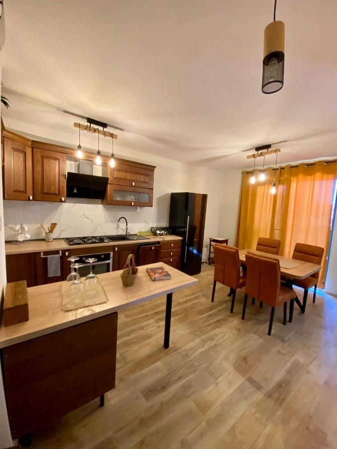 Apartment With Balcony And Free Parking Zadar Buitenkant foto
